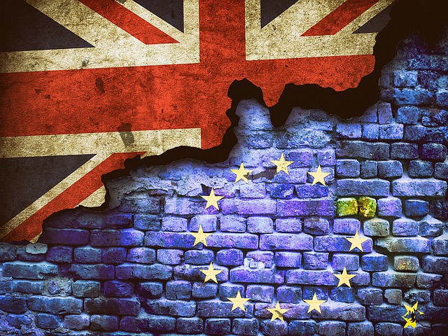 brexit-flags