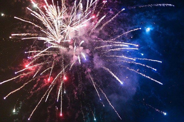 Fireworks 865104 640
